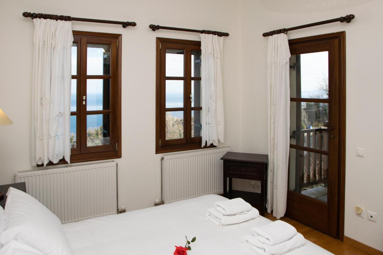 Θαλλώ Luxurious Villa ซาการาดา ภายนอก รูปภาพ