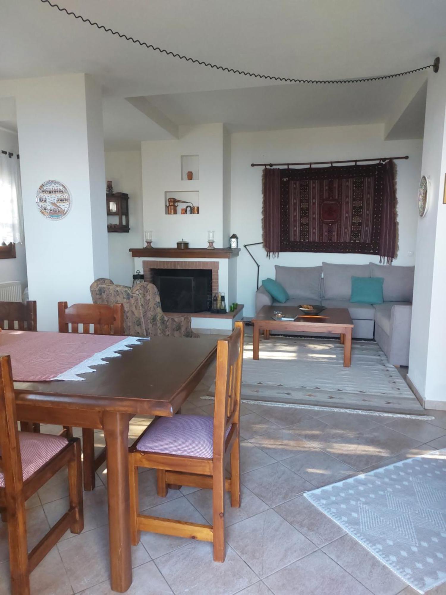 Θαλλώ Luxurious Villa ซาการาดา ภายนอก รูปภาพ